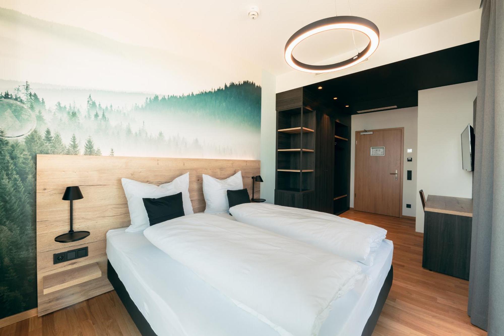 Target World Hunter'S Lodge Landscheid 外观 照片